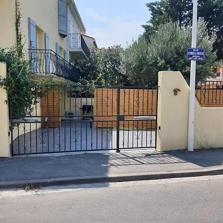 Superbe appartement avec jacuzzi et extérieur Perpignano Esterno foto