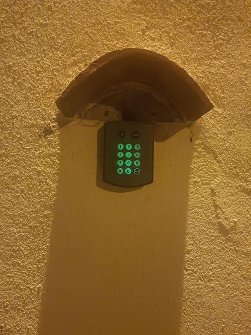 Superbe appartement avec jacuzzi et extérieur Perpignano Esterno foto