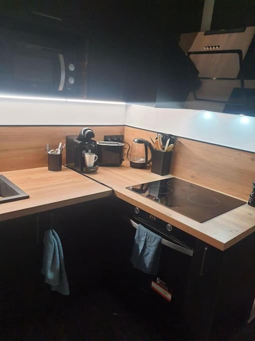 Superbe appartement avec jacuzzi et extérieur Perpignano Esterno foto