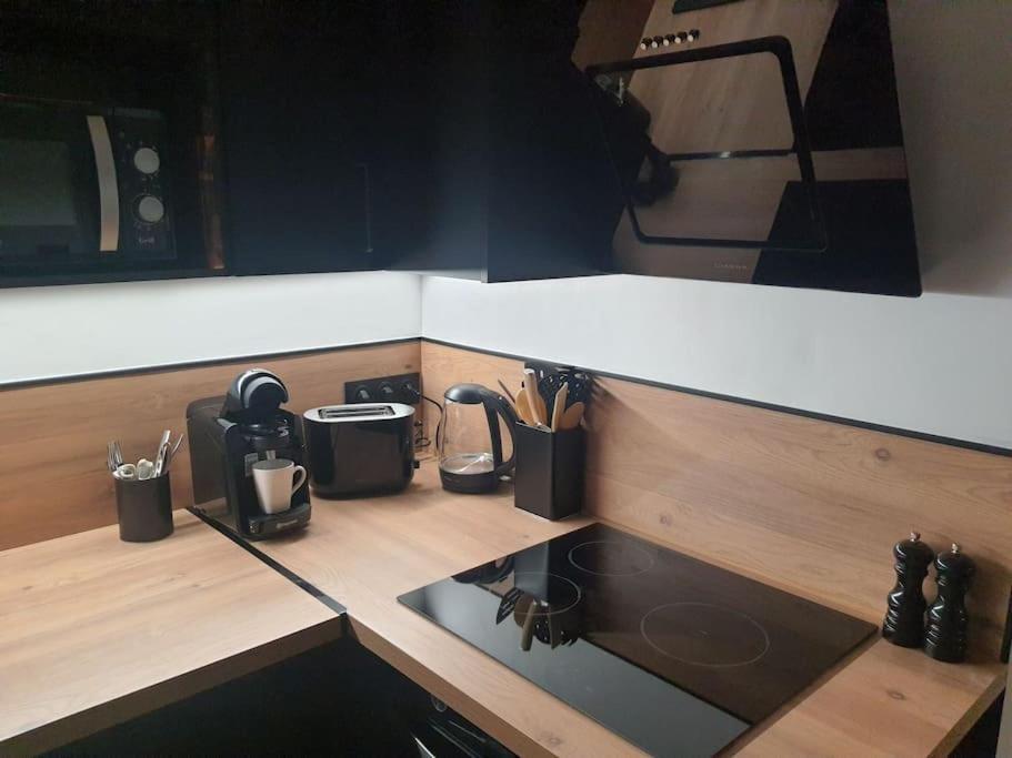 Superbe appartement avec jacuzzi et extérieur Perpignano Esterno foto