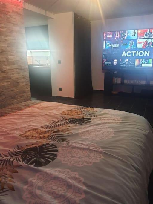 Superbe appartement avec jacuzzi et extérieur Perpignano Esterno foto